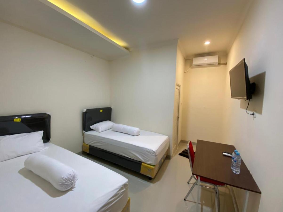 Mapala Guest House Makassar Redpartner Exterior photo